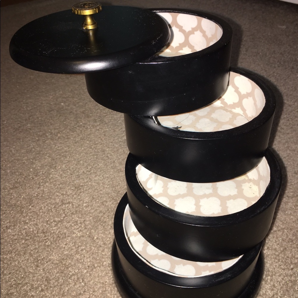Jewelry holder